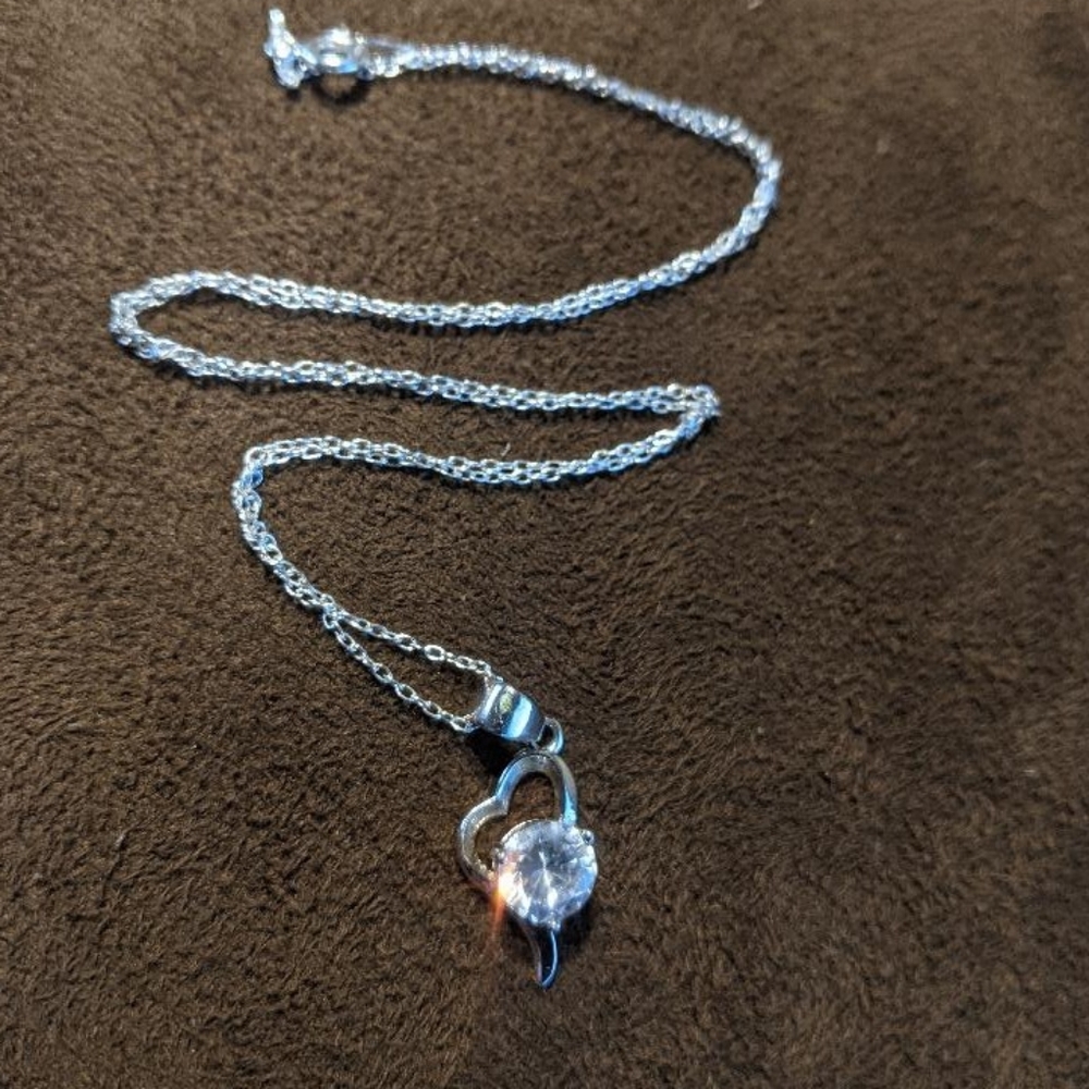 925 sterling silver heart white topaz necklace